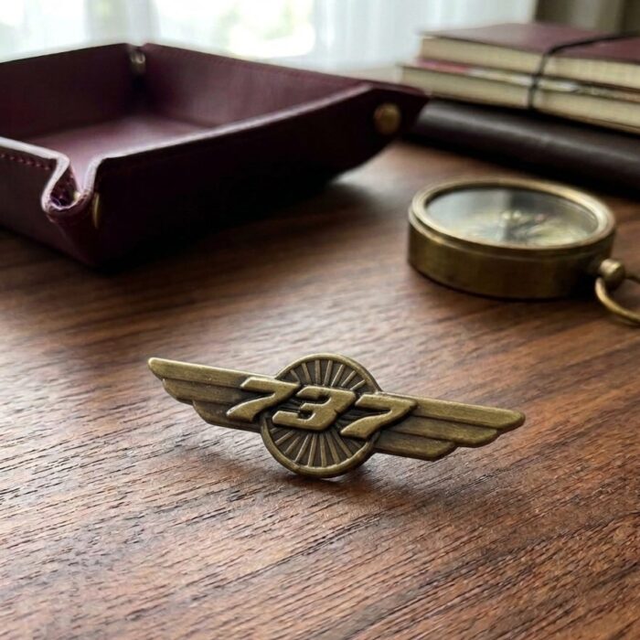 B737 Lapel Pin